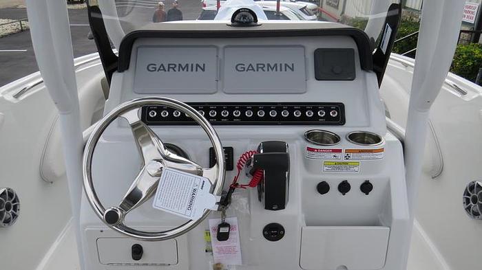 2024 Crownline Finseeker 230FS