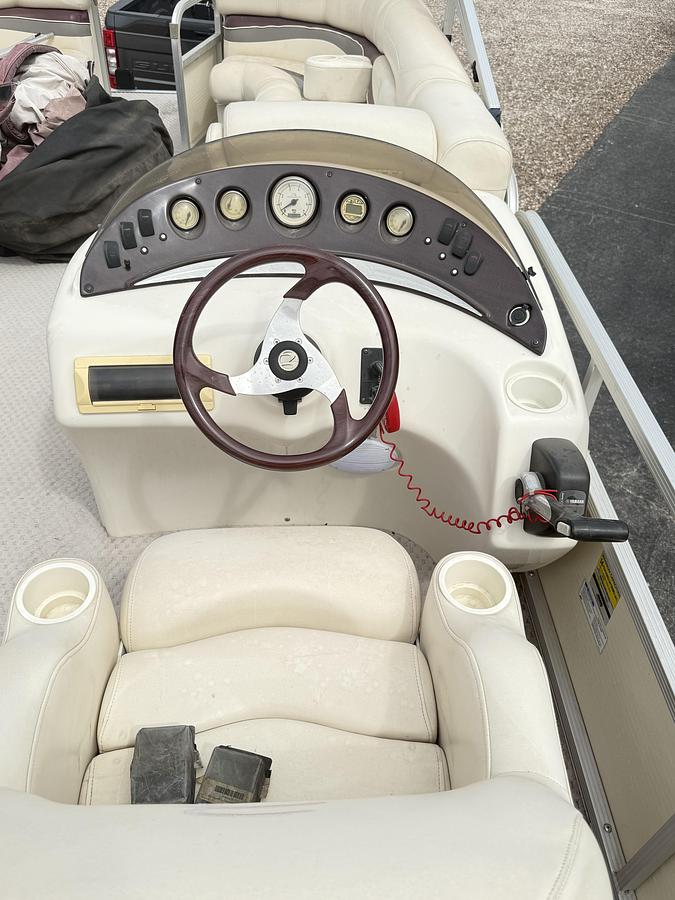 2005 BENNINGTON 2275RL