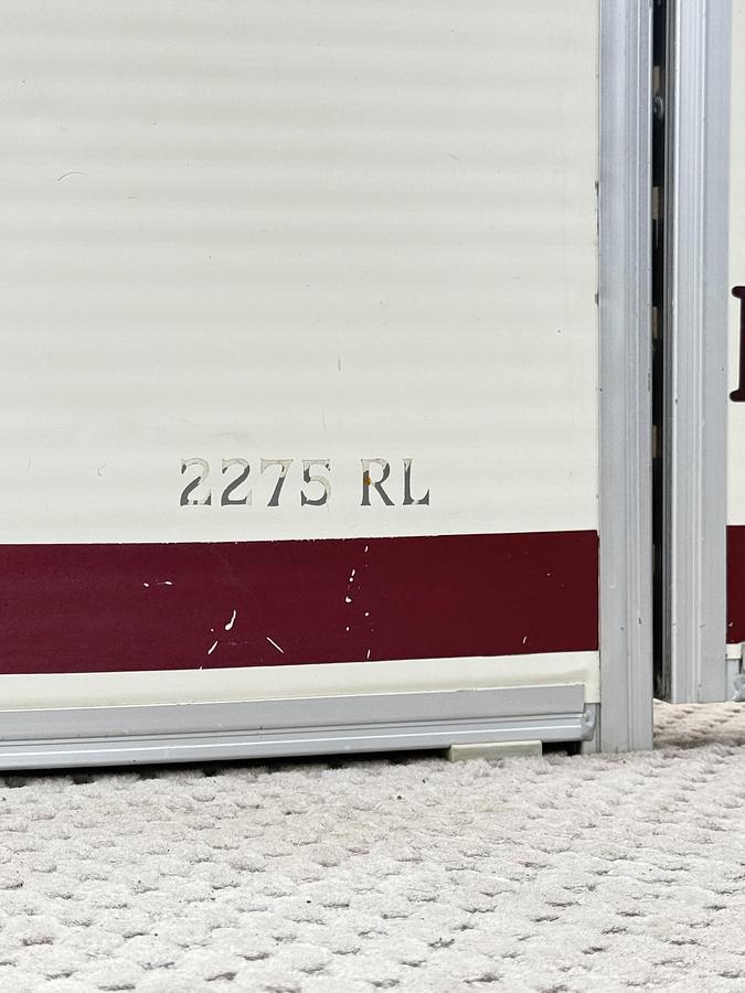 2005 BENNINGTON 2275RL